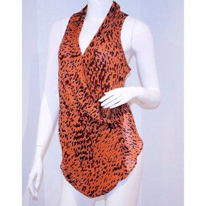 W118 Walter Baker LEOPARD TOP Criss Cross RACER BACK Shirt ABSTRACT Camel ( S )
